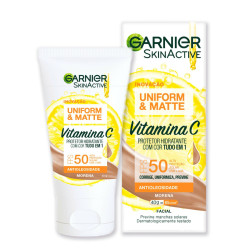 PROTETOR HIDRATANTE FACIAL GARNIER UNIFORM/MATTE VIT C FPS 50 COR MORENA 40G